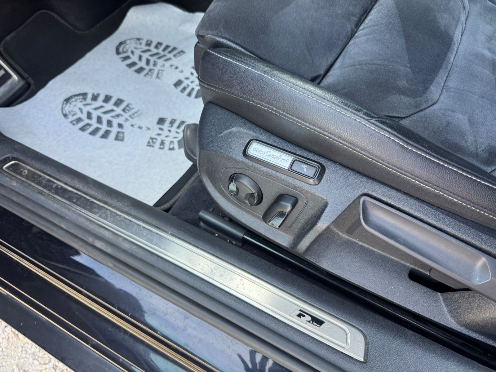 VW Arteon Arteon 2.0 TDI R-Line 4Motion*DSG*Digital Tacho*, Ansicht 14