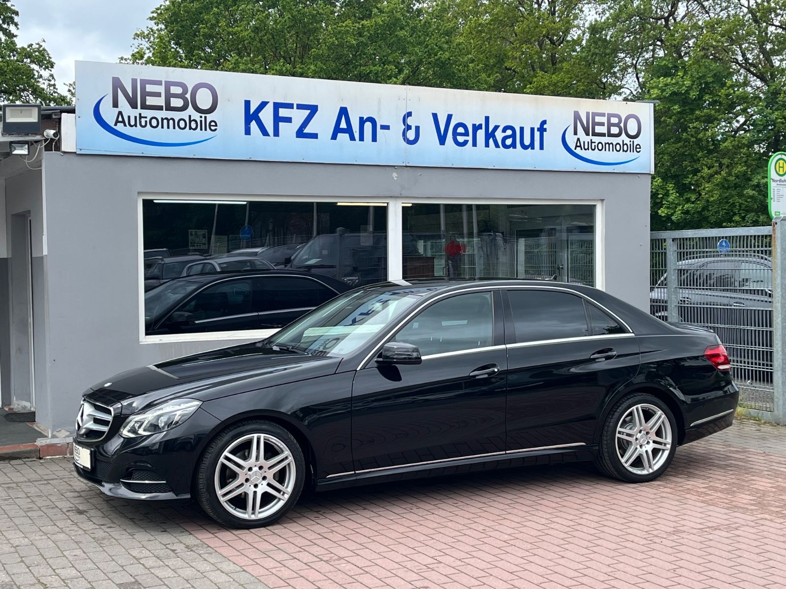 MERCEDES-BENZ E 220 CDI BlueTec Limousine Avantgarde Automatik