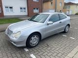 Mercedes-Benz Biete meinen Mercedes C180 Automatik mit e... - gebrauchte Mercedes-Benz C 180 aus dem Jahr 2002