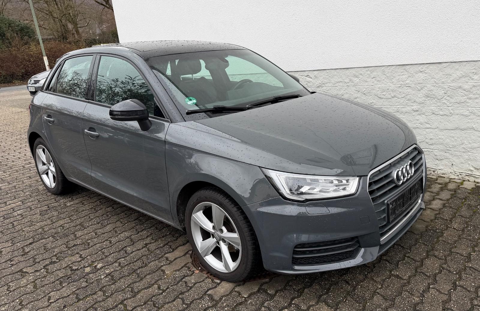 Audi A1 Sportback 1.4 TDI S Line Panorama Navi Xenon