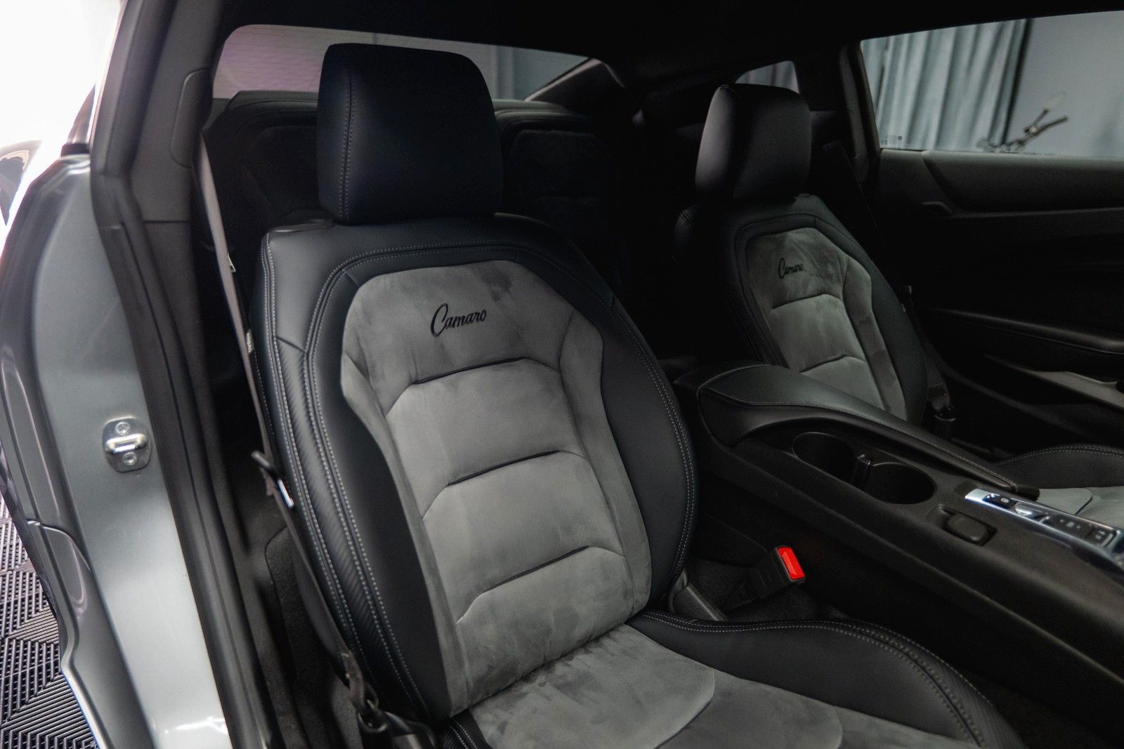 Fahrzeugabbildung Chevrolet Camaro 2.0 Turbo Coupe LT Package *CarPlay*19%