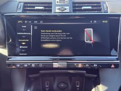 Fahrzeugabbildung DS Automobiles DS 7 BlueHDI 130 Aut. OPERA LEDER Panoramadach