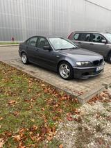 BMW 330i M-Paket Smg  - BMW 330 mit Benzin-Antrieb: Limousine, Smg 330i