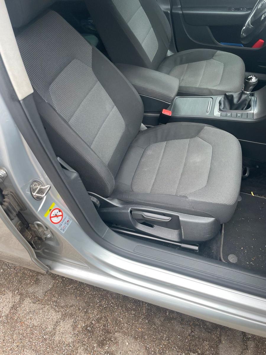 Volkswagen Passat 2014 — photo 15