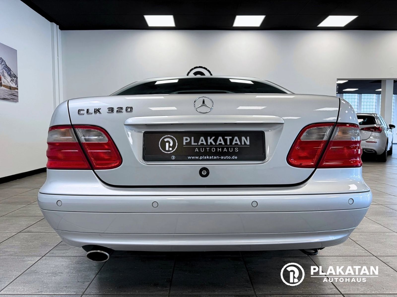 Fahrzeugabbildung Mercedes-Benz CLK 320 Elegance V6 Tempomat MB-Service