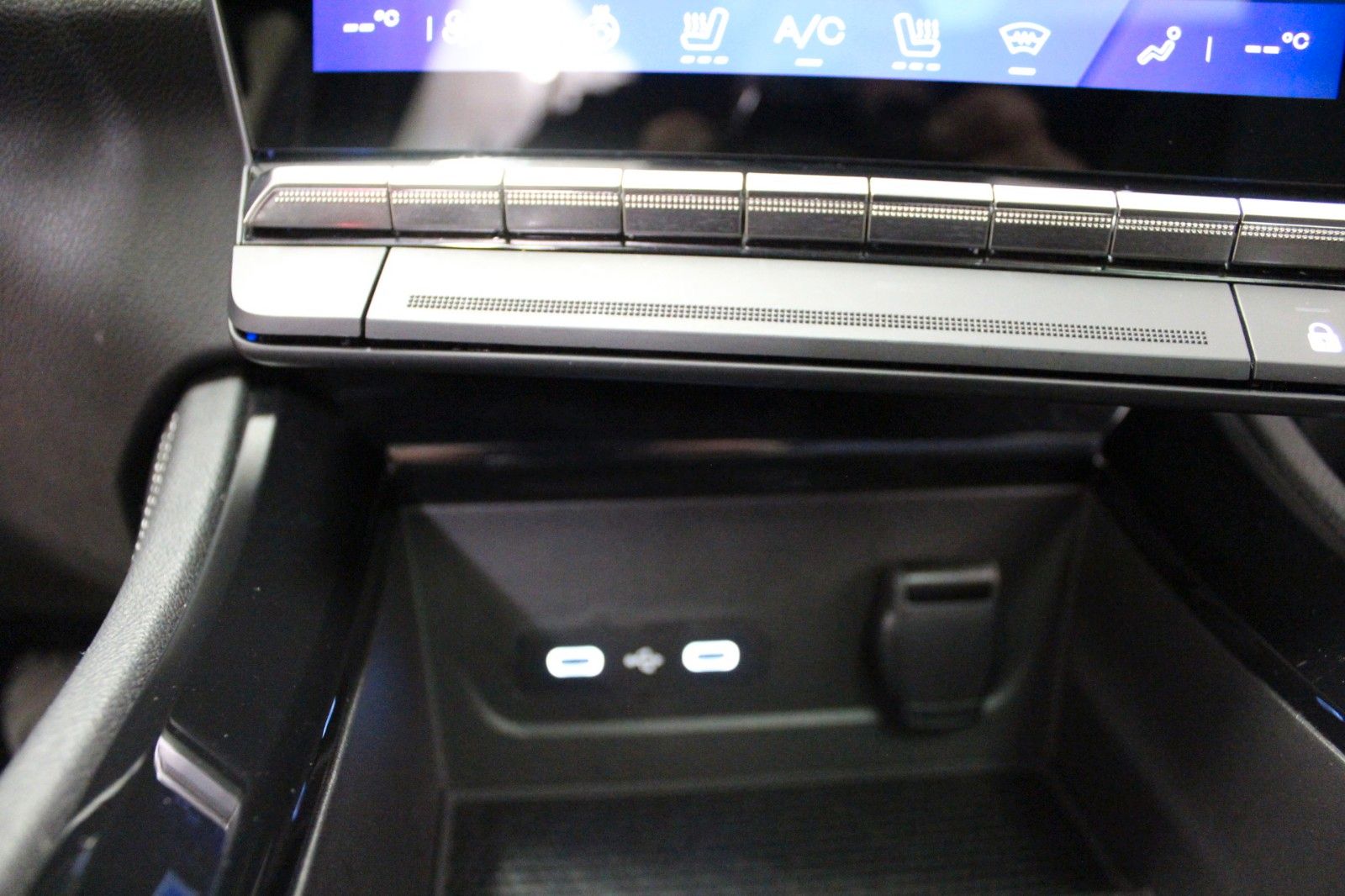 Fahrzeugabbildung Renault Austral E Tech Hybrid 200 Techno Automatik*