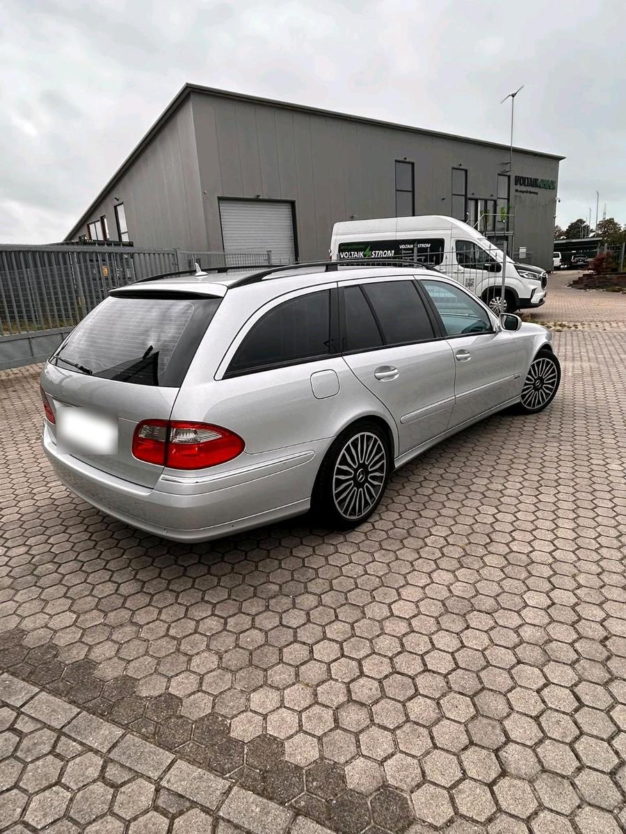Mercedes-Benz E220 2007 — photo 7