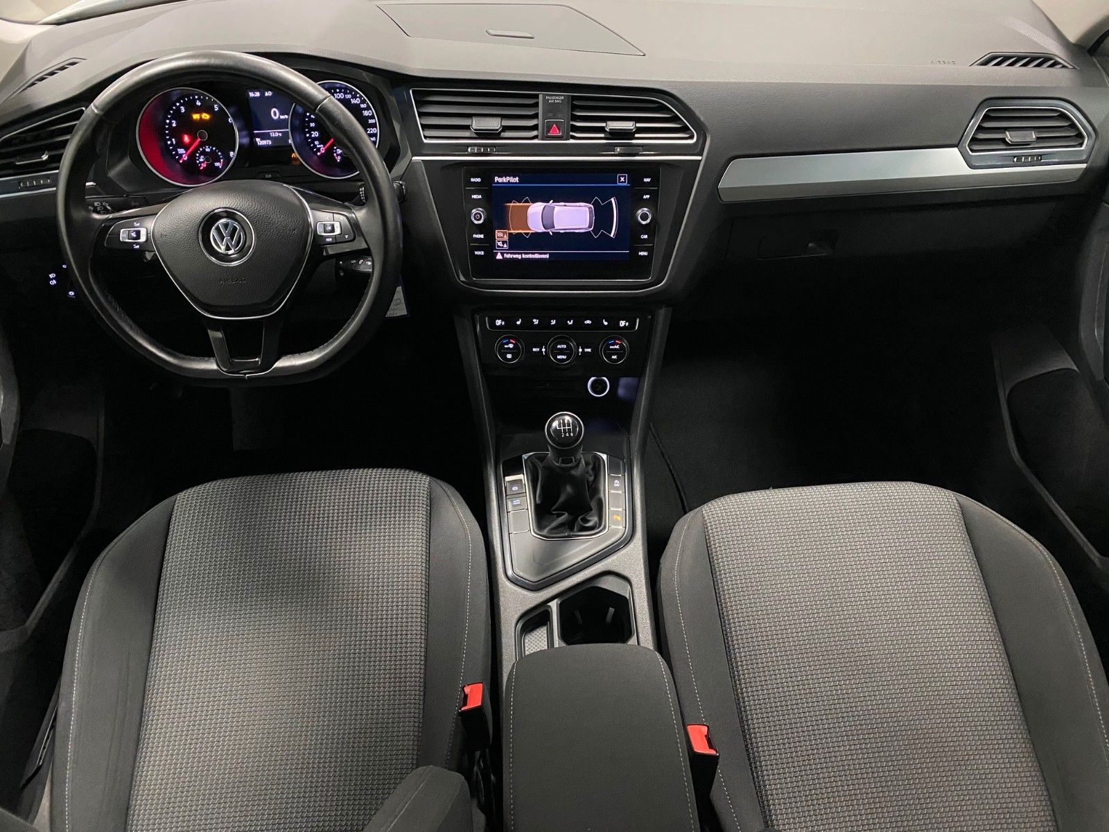 Fahrzeugabbildung Volkswagen Tiguan 1.5 TSI Trendline+NAVIGATION+ALLWETTER+BC