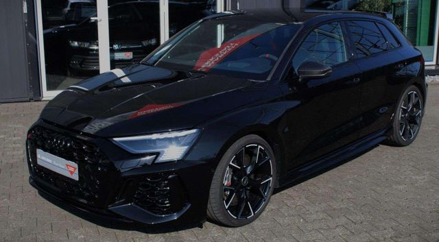 Audi RS3 Sportback 294KW Ceramicpaket 290 KM/H