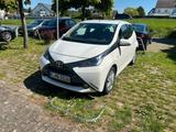 Toyota Aygo (X) 1,0-l-VVT-i x-play x-play - Toyota Aygo (X) von privat
