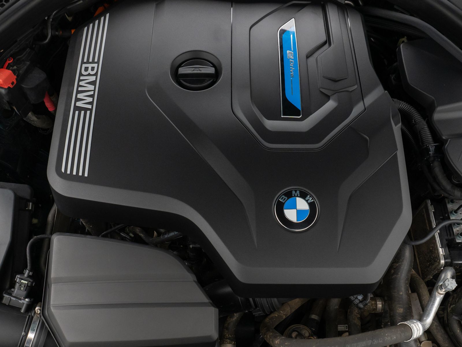 Fahrzeugabbildung BMW 330e  Sport Line Kamera DAB HiFi Komfort Alarm