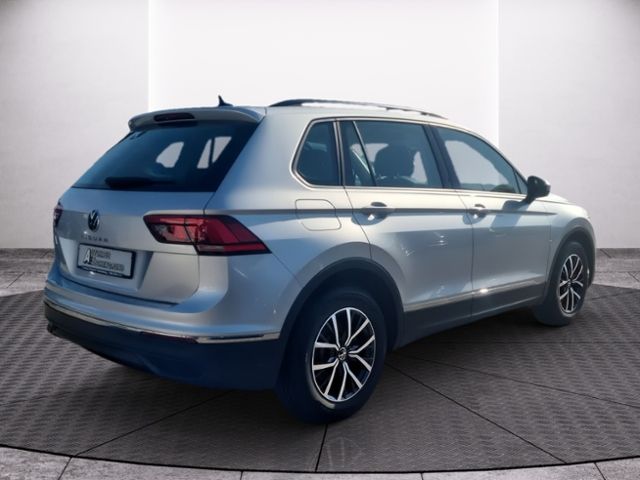 Fahrzeugabbildung Volkswagen Tiguan 1.5 TSI Life NAVI ACC LED SHZ