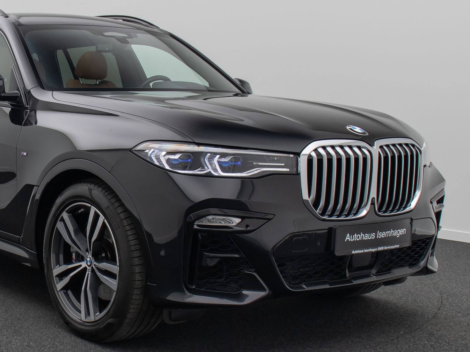 Fahrzeugabbildung BMW X7 xD40d  M Sport 360°Laser DAB Soft-Cl DisplKey