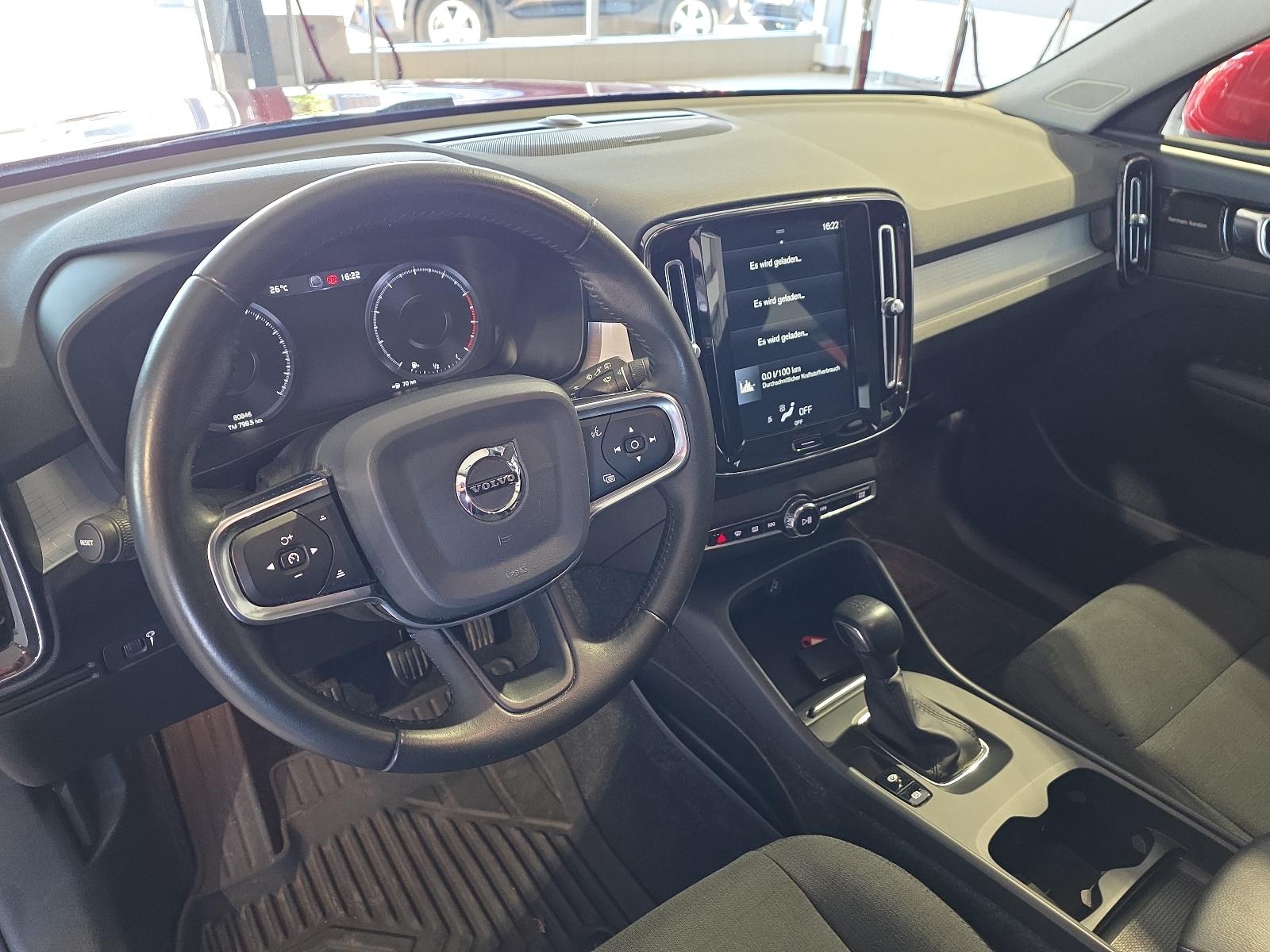 Volvo XC40 T3 Momentum Kamera Keyless Navi