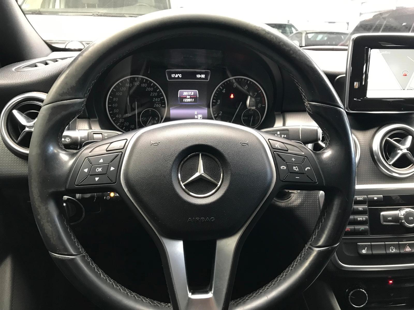 Mercedes-Benz A 250  BlueEfficiency/ Harman-Kardon/Xenon/Navi