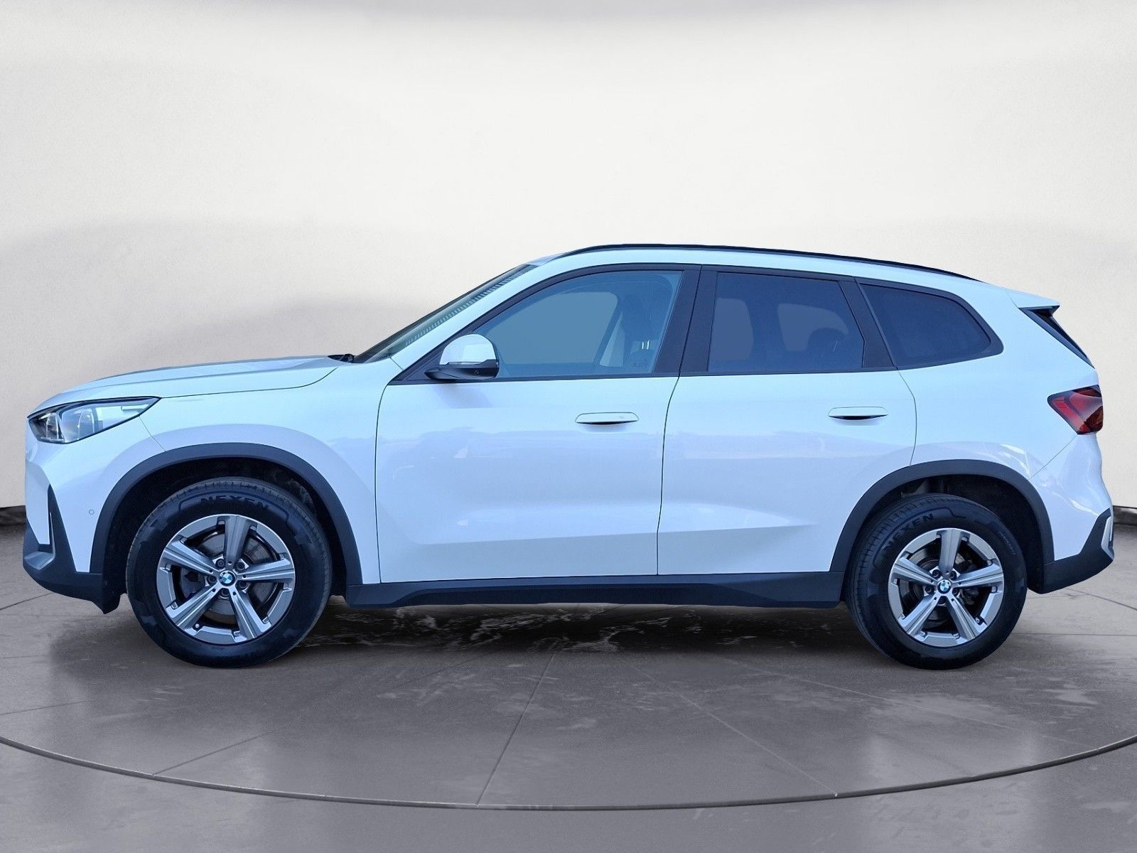 BMW X1 xDrive20d Navi ACC Head-Up AHK 360° Sitzhzg. imagem 3