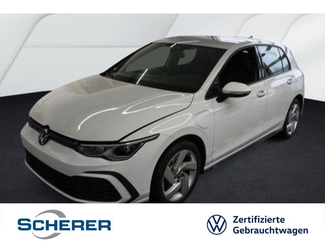 Volkswagen Golf VIII 1.4 TSI DSG GTE LED+ NAVI CARPLAY PDC