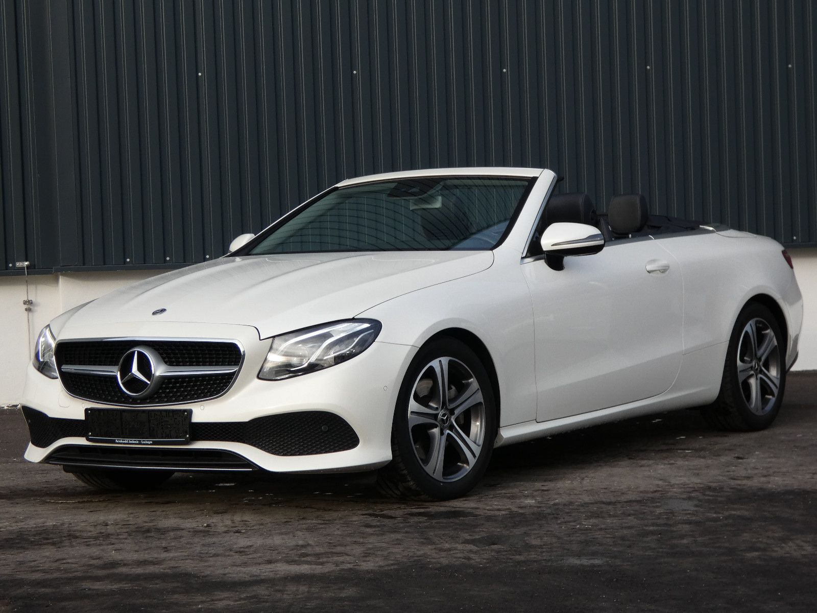 MERCEDES-BENZ E 220 d 9G Leder MBeam Navi Aircap Airscarf 18"