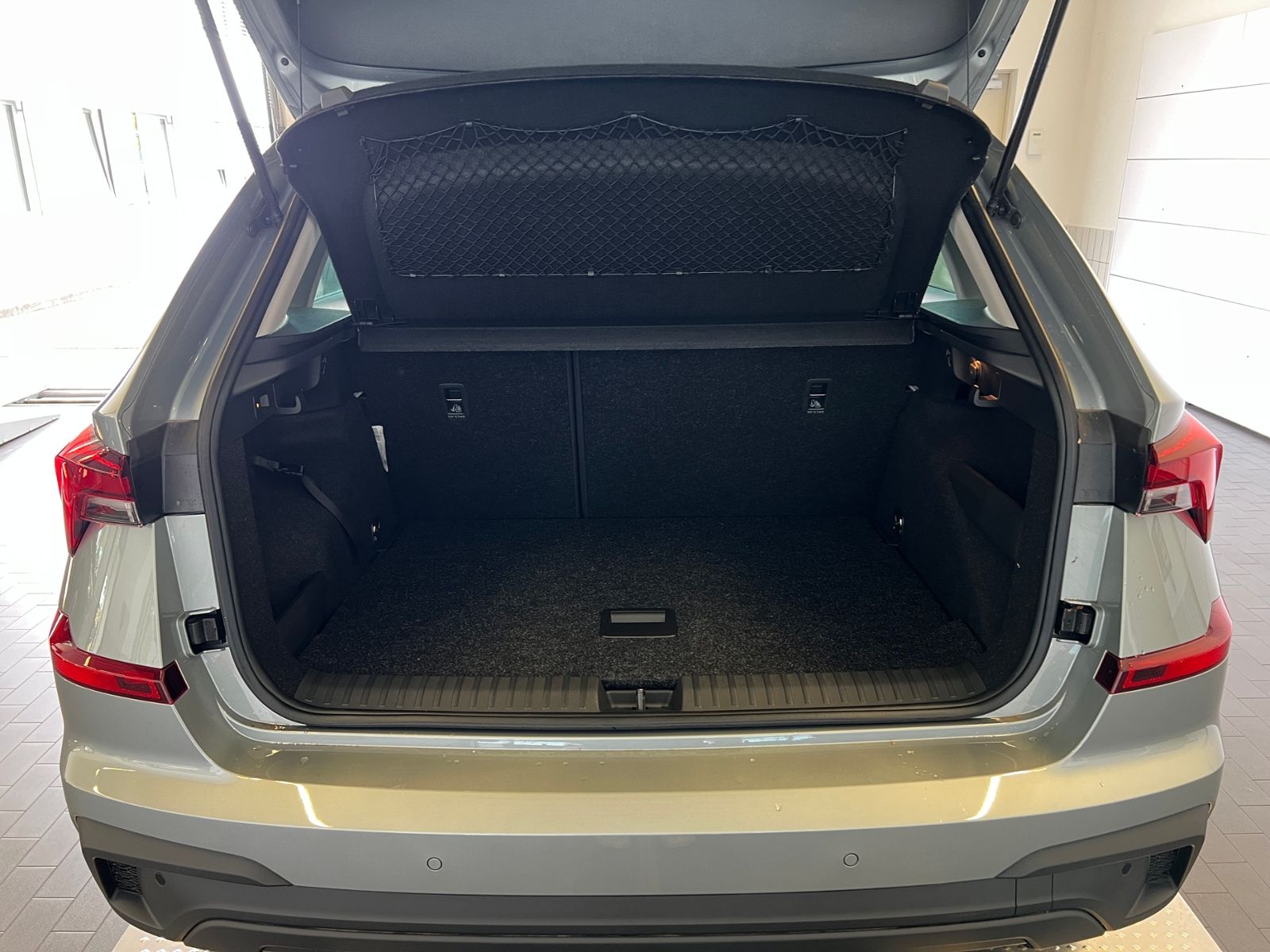 Fahrzeugabbildung SKODA Kamiq Balance 1.0 TSI DSG *Black Style,AHK,Matri