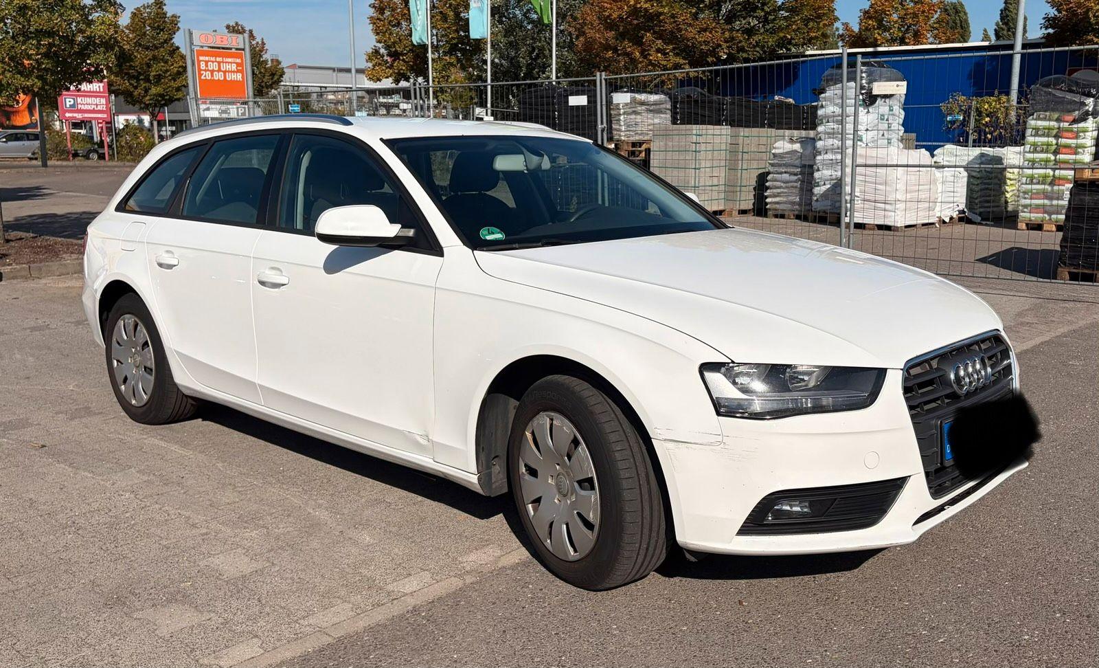 Audi A4 2012 — rear view
