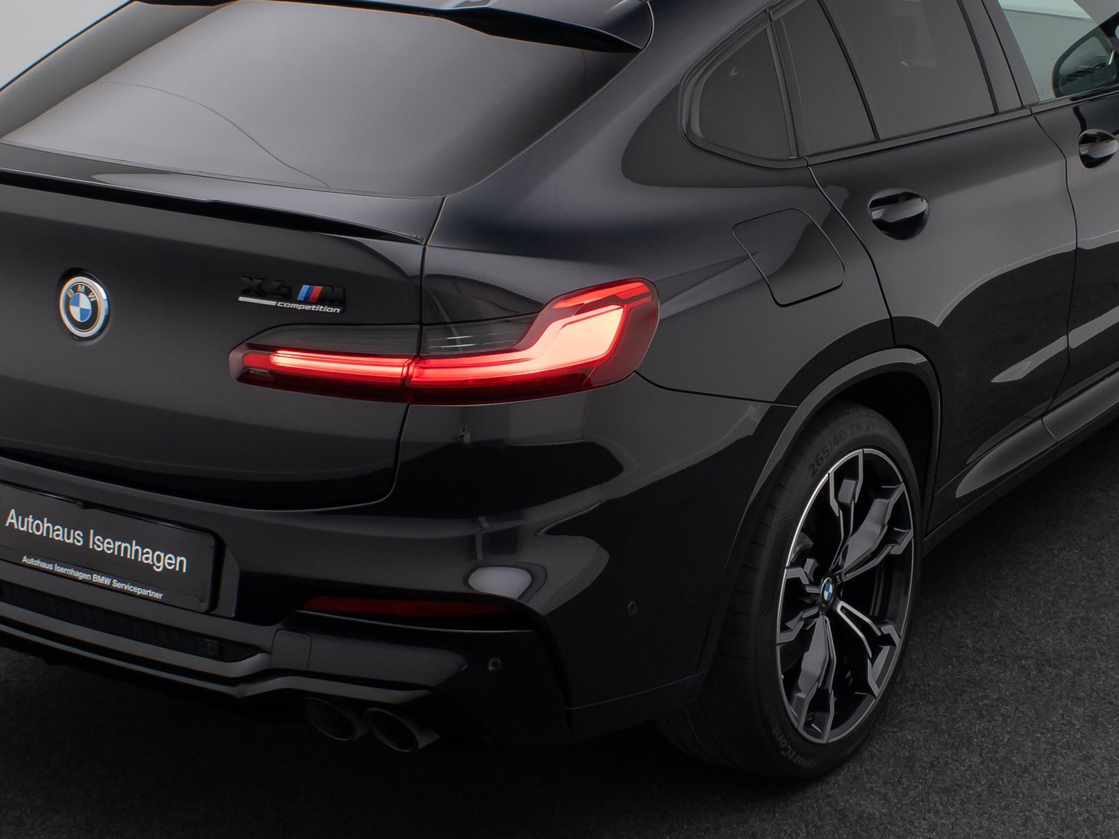 Fahrzeugabbildung BMW X4 M Competition 360° DAB Komfort HUD H/K 21Zoll