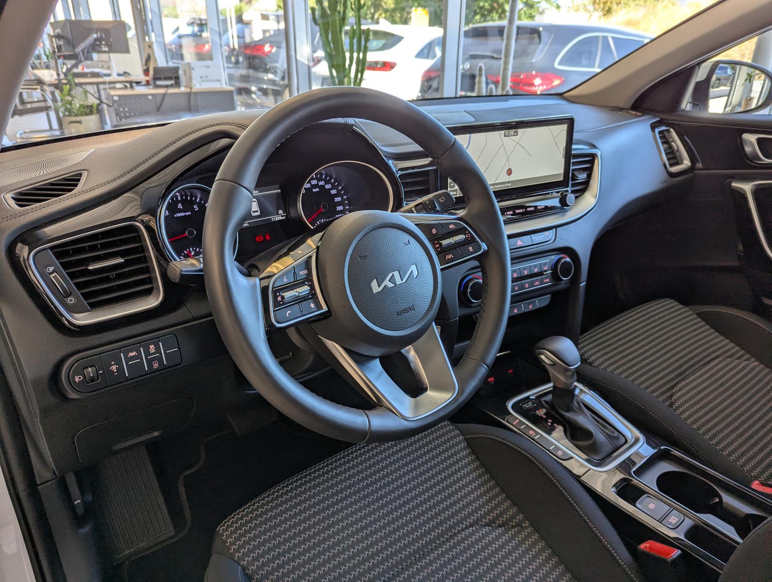 Kia cee'd Sportswagon 1.5 DCT Spirit LED JBL Cam 7J