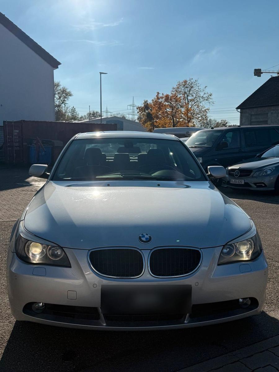 BMW 525
