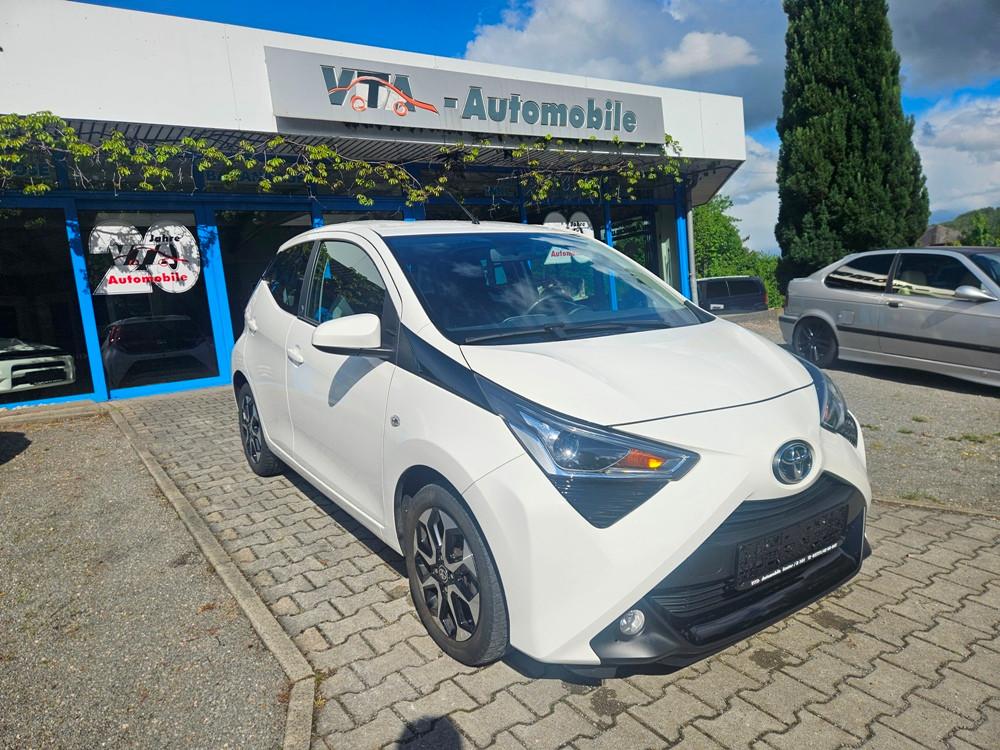 Toyota Aygo AYGO x-play Team D