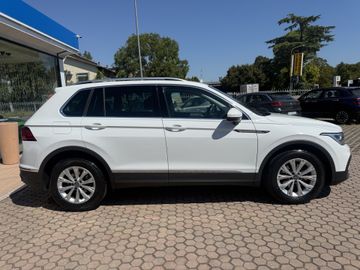 Volkswagen Tiguan - 4