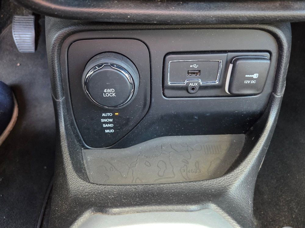 Fahrzeugabbildung Jeep Renegade 2.0  103kW Diesel Limited 4x4 GEWERBE