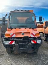 Unimog U400 Leistungshydraulik Kipper mit Kehrmaschine - Unimog U 400