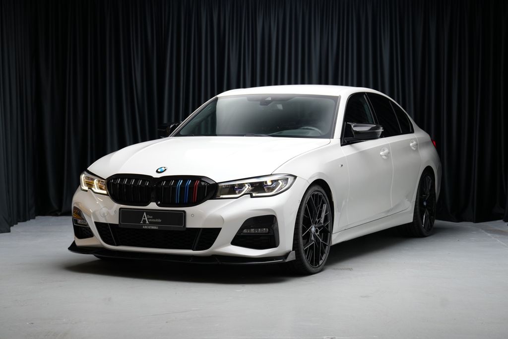 Image of BMW 320