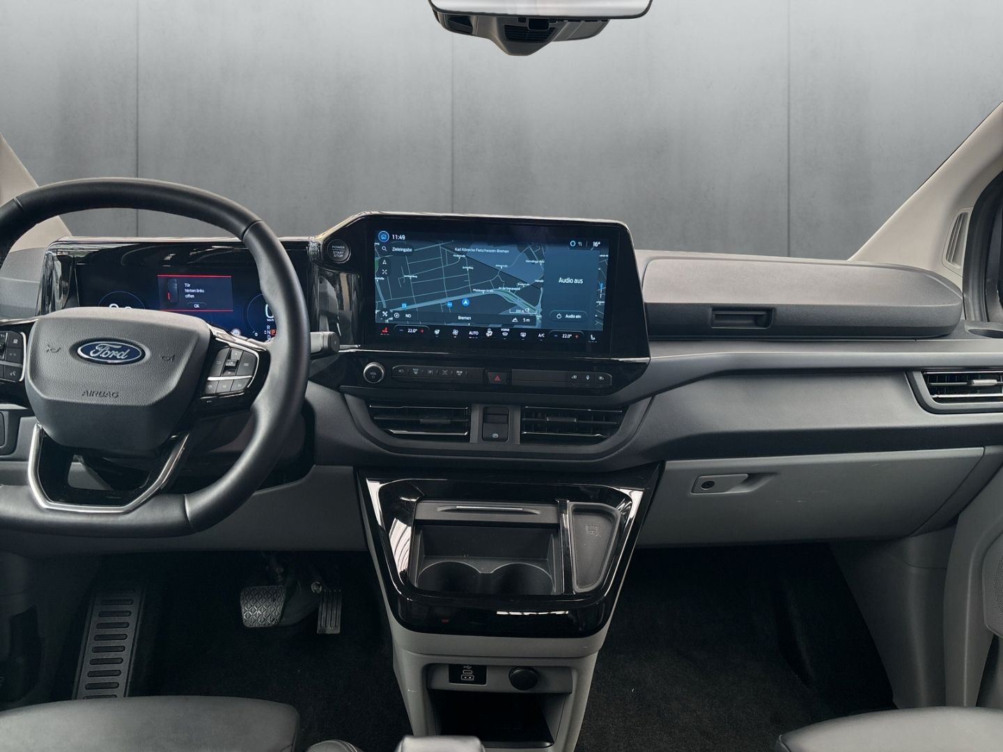 Fahrzeugabbildung Ford Tourneo Custom Bus 320 L1 Titanium X AWD AT Lede