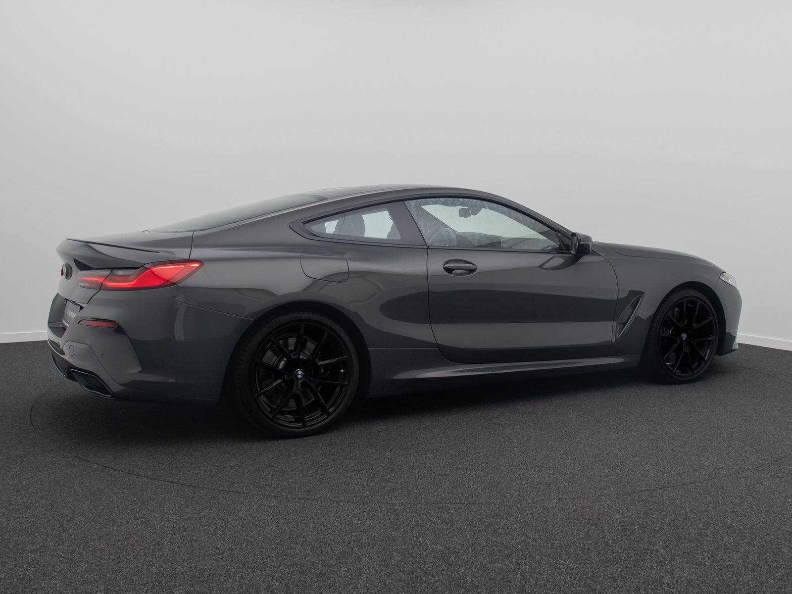 Fahrzeugabbildung BMW 840d xD Coupé B&W 360° SoftCl DisplKey Laser 20"