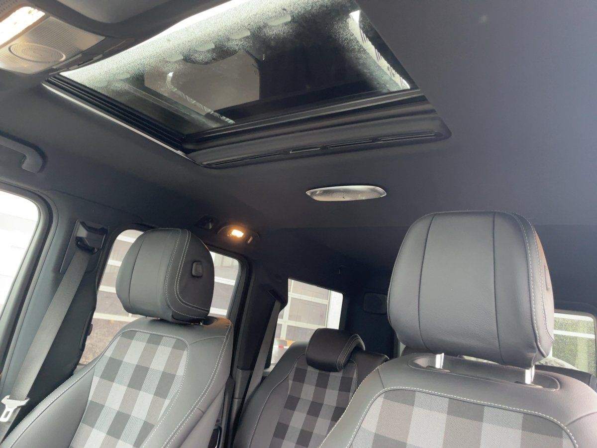 Fahrzeugabbildung Mercedes-Benz G 450 d Stronger Than The 80's