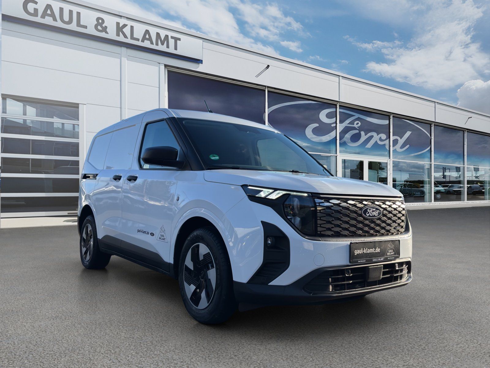 Fahrzeugabbildung Ford Tourneo Courier BEV Trend eMotor