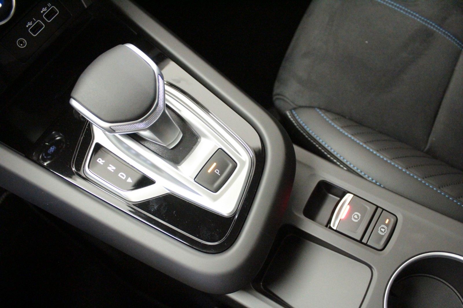 Fahrzeugabbildung Renault Arkana Mild Hybrid 160 EDC Esprit Alpine*15052*