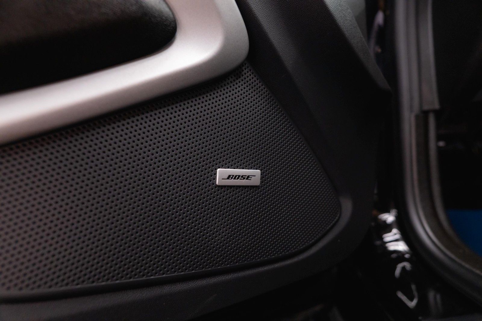 Fahrzeugabbildung Chevrolet Camaro 3.6 V6 Coupe ZL1 Performance *CarPlay*19%