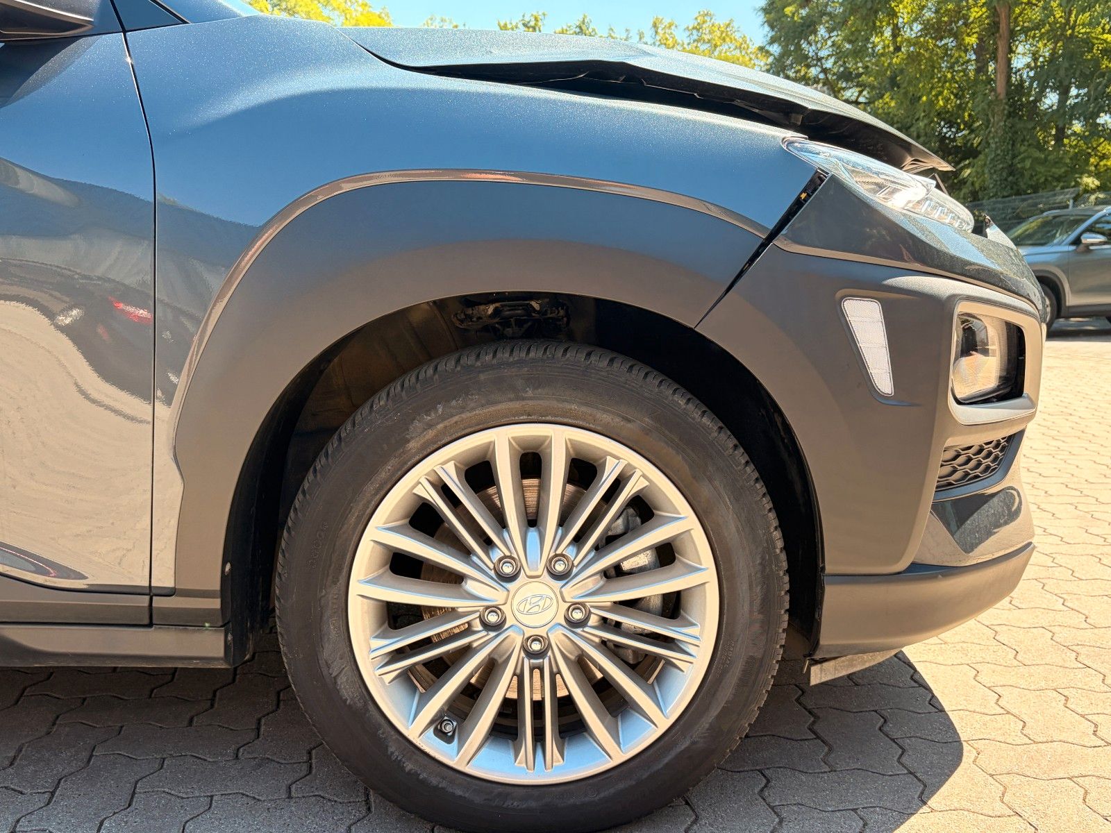 Fahrzeugabbildung Hyundai Kona Automatik*SHZ*NAVI*LED*AHK***