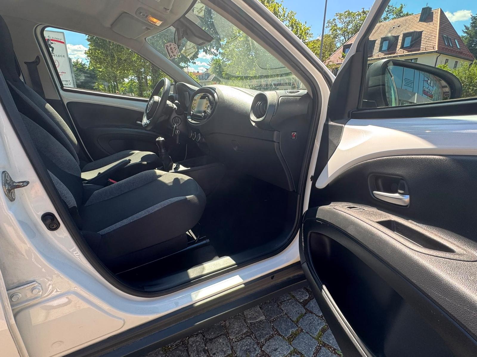 Toyota Aygo X Play Klima Kamera Multi Allwetterreifen