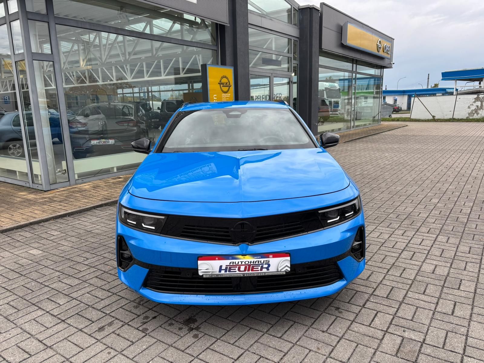 Opel Astra L Sports Tourer GS Plug-in Hybrid imagem 2