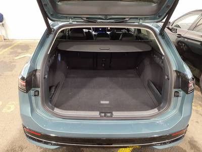 Passat Variant 2.0 TDI DSG ELEGANCE IQ.LIGHT+AHK