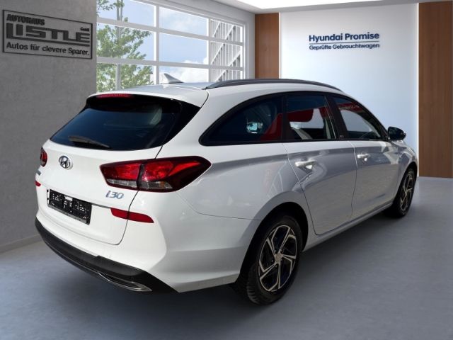 Fahrzeugabbildung Hyundai i30 cw Trend 1.5 T-GDI +KLIMA+NAVI+RFK+SHZ+UVM+