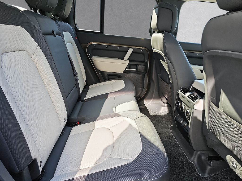 Land Rover Defender 110 P400 AWD X-Dynamic HSE