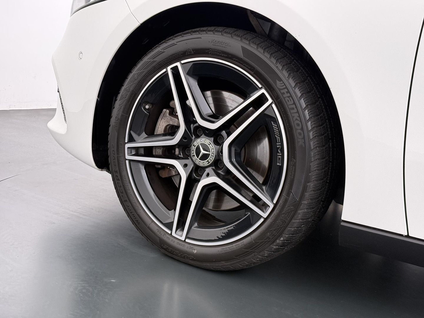 Mercedes-Benz A 250 e Limited | 18" AMG Felgen | navi | Smartp imagem 2