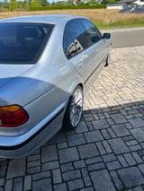 BMW E39 525 i - BMW E39 mit Benzin-Antrieb
