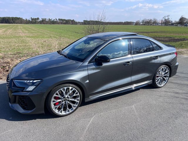 AUDI RS3 Limousine/Unfallfrei/Garantie2028/Vollausttg