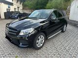 Mercedes-Benz GLE 350 d 4MATIC  AMG LiNE - Mercedes-Benz GLE 350: 4matic