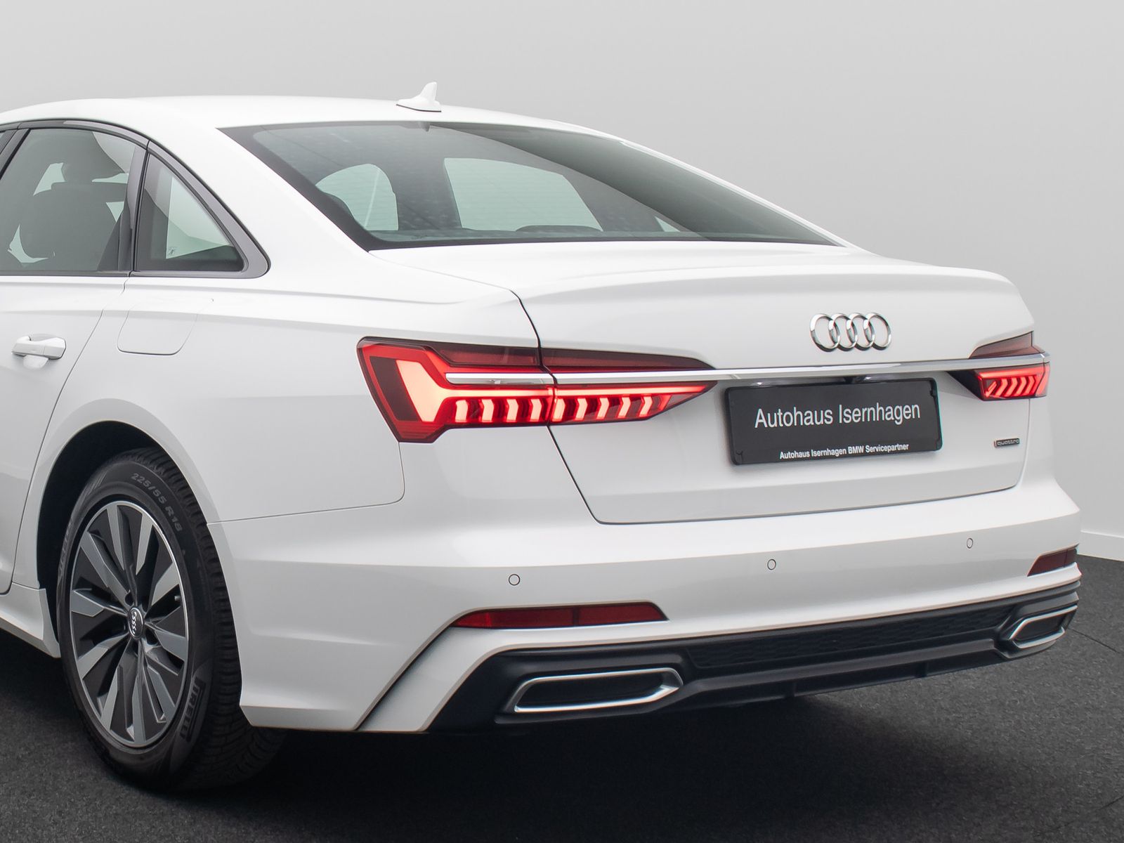 Fahrzeugabbildung Audi A6 50 TFSI quattro B&O Kamera Memory HUD S Line