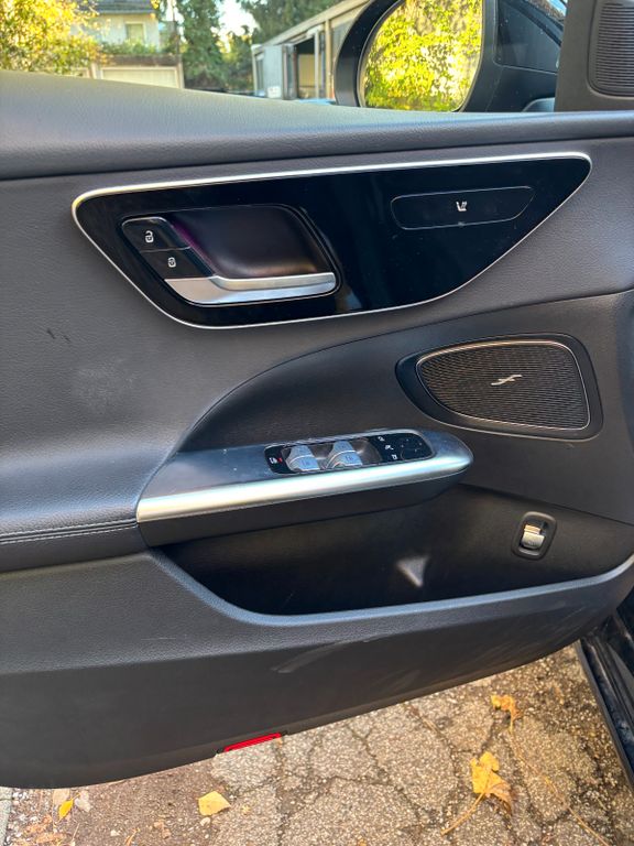 MERCEDES-BENZ C-Class 2023
